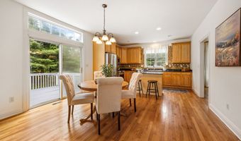 2 Ellsworth Pl, Avon, CT 06001