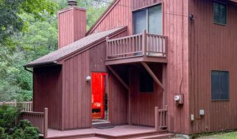 12 Bayberry Dr, Becket, MA 01223