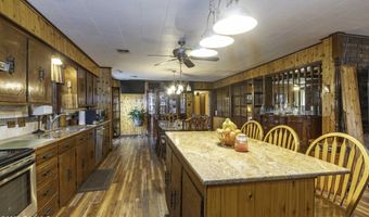 13132 Veterans Memorial Dr, Abbeville, LA 70510