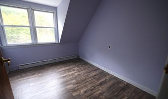 994 Limecrest Rd, Andover, NJ 07848