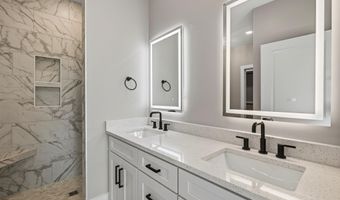 10113 Bald Eagle Dr, Biloxi, MS 39532