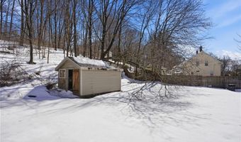 20 Mount Pleasant View Ave, Cumberland, RI 02864
