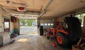 10 Palm St, Baileyville, ME 04694