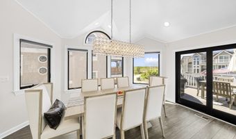 93 E 11th St, Avalon, NJ 08202