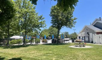 170 Sylvan Lake Blvd, Bayville, NJ 08721