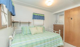 92 Rohr St #5, Arnolds Park, IA 51331