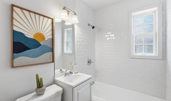 1608 W ABINGDON Dr 302, Alexandria, VA 22314