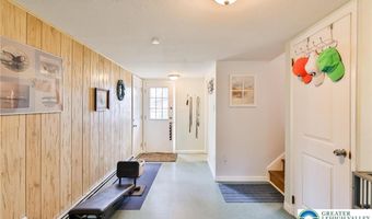 2487 S 6th St, Allentown, PA 18103