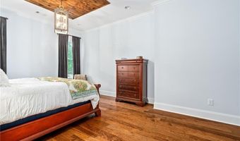 2051 MOORES MILL Rd, Auburn, AL 36830