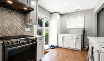 3 Grant Ave, Albertson, NY 11507