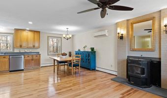 148 North Rd, Hopkinton, RI 02833