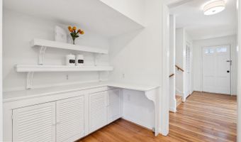 9505 SEDDON Ct, Bethesda, MD 20817