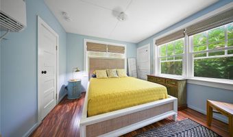 1414 Mokulua Dr, Kailua, HI 96734