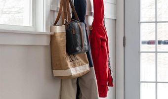 466 Essex St, Bangor, ME 04401