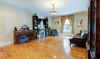 13 Blackstone St, Cumberland, RI 02864