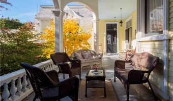 45 Ayrault St 5, Newport, RI 02840