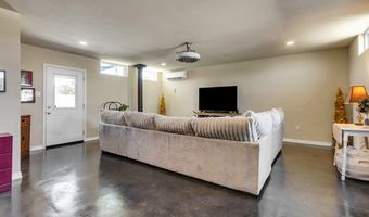 1313 Doran St, Andrews, TX 79714