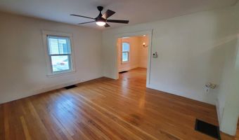 84 14th St, Bangor, ME 04401