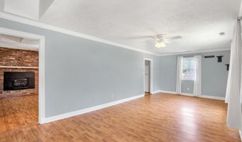 157 Flat Rock Ln, Aberdeen, NC 28315