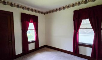 212 E 5th St, Albert Lea, MN 56007
