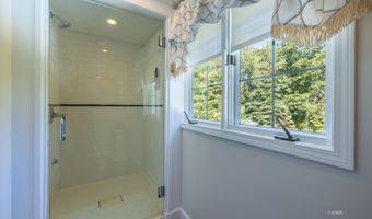 8193 Lavelle Rd, Athens, OH 45701