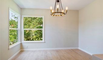 1956 N Roosevelt, Altadena, CA 91001