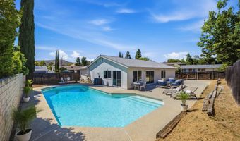 5570 Rock Tree Dr, Agoura Hills, CA 91301