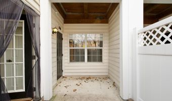 2324 HENSHAW Pl 3, Alexandria, VA 22311