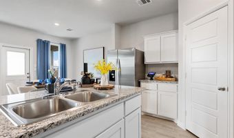529 PENDLETON Ave, Keene, TX 76059