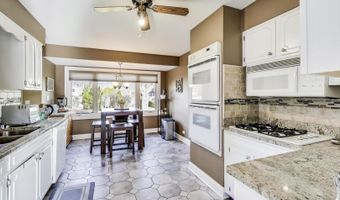 502 S Reuter Dr, Arlington Heights, IL 60005