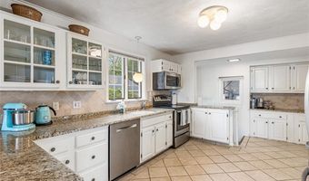 41 Buena Vista Dr, North Kingstown, RI 02852