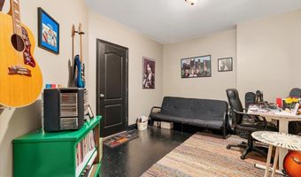 25030 GRAYWACKE Dr, Aldie, VA 20105