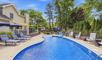 482 Clifton Ave, Bayville, NJ 08721