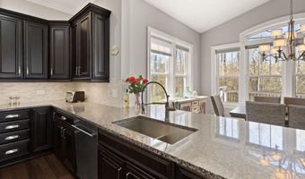 41062 LYNDALE WOODS Dr, Aldie, VA 20105
