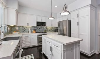 6590 Daylily Dr, Carlsbad, CA 92011