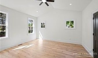 109 Frost Rd, Advance, NC 27006
