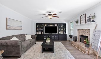 165 6th St, Auburn, GA 30011