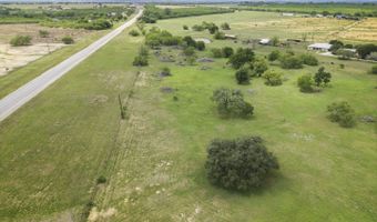 1764 E LOOP 1604 S, Adkins, TX 78101
