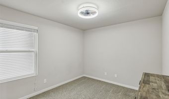 2202 Barry Dr, Adel, IA 50003