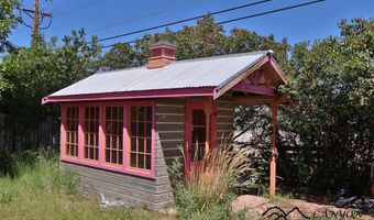 1313 Wyoming Ave, Cody, WY 82414