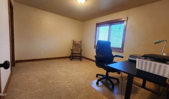 518 Medora Ave, Bismarck, ND 58503
