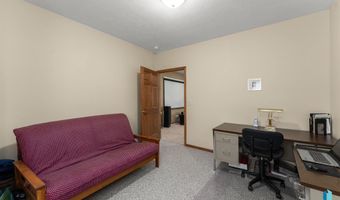 608 N Riverwood Cir, Brandon, SD 57005