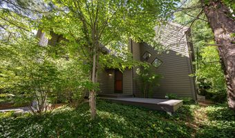555 Glendale Cir, Ann Arbor, MI 48103