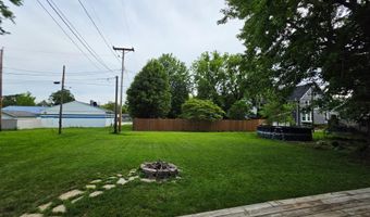 210 W Montford Ave, Ada, OH 45810