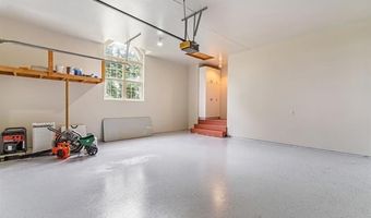 6051 Hough Rd, Almont, MI 48003