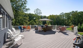 25 Rock Way, East Greenwich, RI 02818