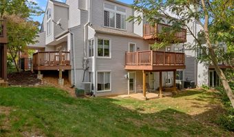 608 Highview Circle Dr, Ballwin, MO 63021