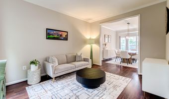 43865 LAUREL RIDGE Dr, Ashburn, VA 20147