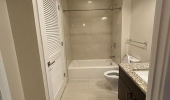 7171 WOODMONT Ave 806, Bethesda, MD 20814