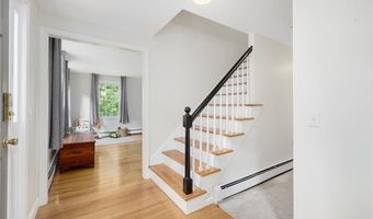 70 Jefferson Dr, East Greenwich, RI 02818